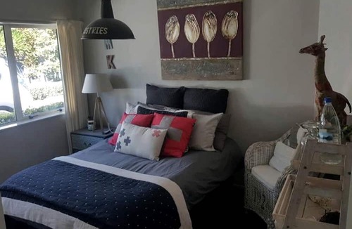 Waitomo Caves Cabin | Luxury Getaway with Hot Tub in Otorohanga, North Island