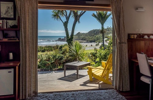 Punakaiki Cottage | Romantic Cottage Rental with Tasman Sea Views on South Island, New Zealand