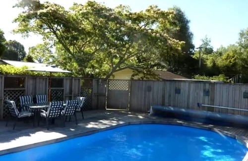 Ngongotaha Cabin | Bright Family Suite on Lovely Farm near Rotorua, New Zealand