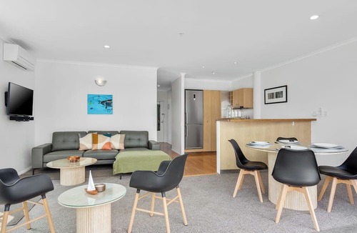 Auckland Central Business District Apartment | Huge Balcony & Harbour Views Princes Wharf Shed 19