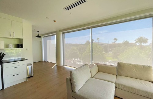 Auckland Central Business District Apartment | 5-Bedroom Gem in Auckland CBD