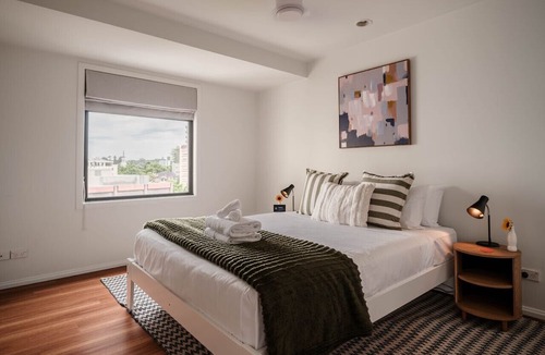Auckland Central Business District Apartment | The Paloma Suite by Homello | Quiet Central Perfect for Long Stays