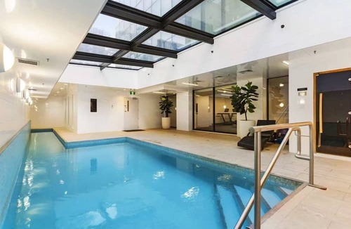 Auckland Central Business District Apartment | CBD Sea-View 1-Bedroom Apartment