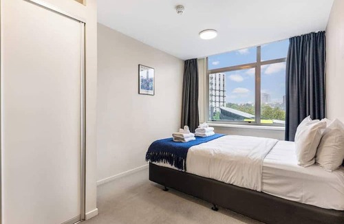 Newton Apartment | A four bedroom apartment in Auckland CBD w Carpark
