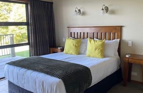 Pukawa Apartment | Pukawa Villas (Formerly Oreti Village Resort)