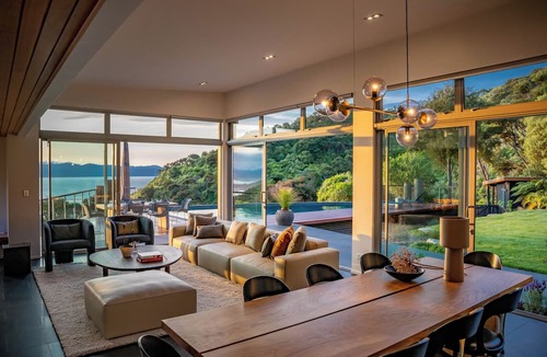 Atawhai Villa | Okoro Villa