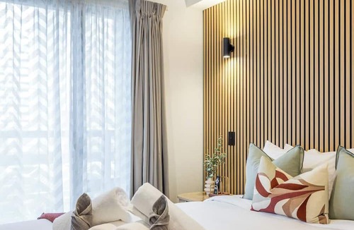 Auckland Central Business District Apartment | Restful Retreats on Queen Street