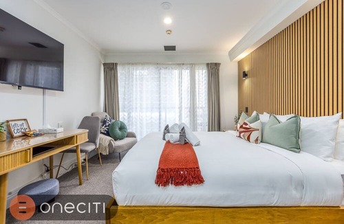 Auckland Central Business District Apartment | Restful Retreats on Queen Street