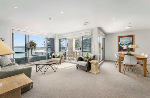 Mount Maunganui Apartment | The Penthouse Pad