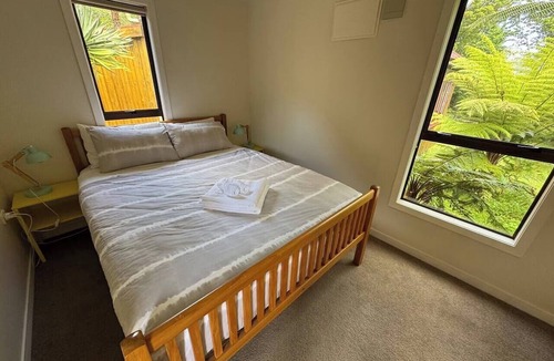 Coromandel House | Stream-side Cottage, Driving Creek