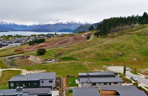Wanaka Apartment | Stunning Lake Wanaka Retreat