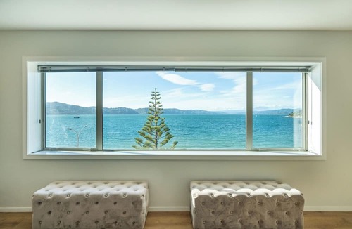 Wellington Apartment | Oriental Bay Waterfront – Private Lower Suite
