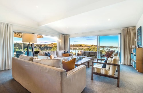 Surfdale House | Shelley Beach Homestead