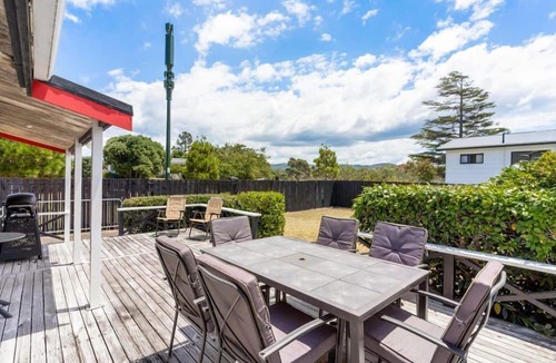 Pauanui House | Hosts on the Coast Sunny Daze