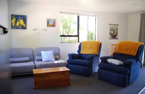 Parapara House | Seaview Cottage, Golden Bay Lodge