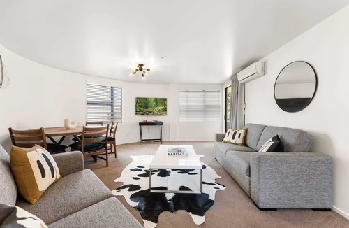 Mount Maunganui Apartment | Oceanside Haven Apartment