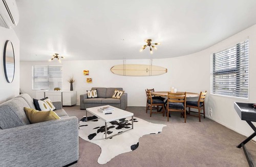 Mount Maunganui Apartment | Oceanside Haven Apartment