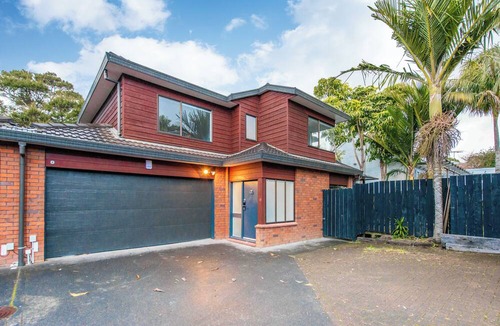 Greenlane - Ellerslie House | Cosy Greenlane Retreat | Calm & Unwind