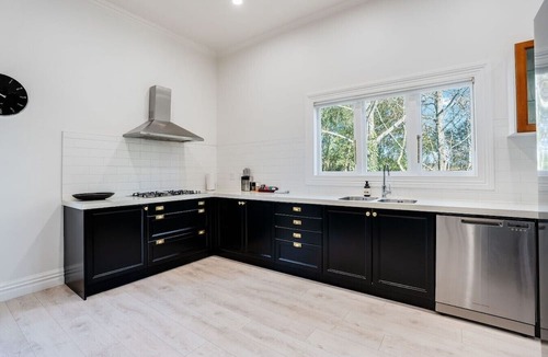 Bombay Villa | Private Country Estate | 2 Homes | Hot Tub & Creek