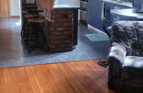 Timaru House | Large 4-Bedroom Home with Dual Living & short Walk to Beach/Town