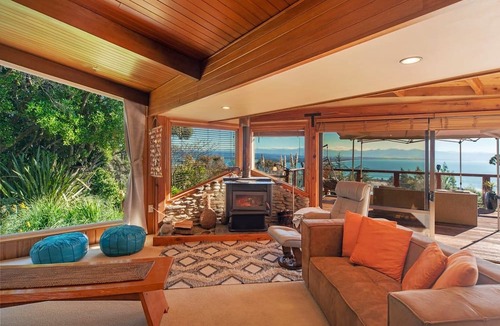 Britannia Heights House | Hilltop Ocean Views - Outdoor Baths & Pool