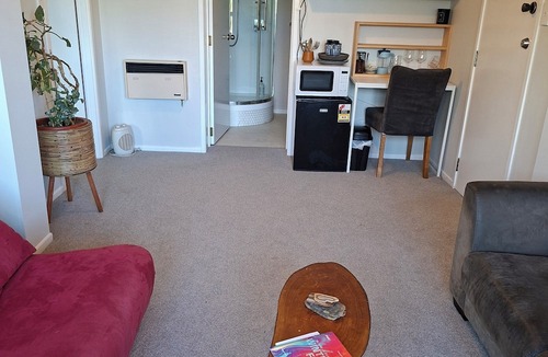 New Plymouth Apartment | Frankleigh Park Stay