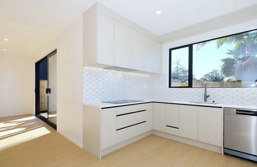 Howick House | Brilliant Howick New Build, Walk to Shops