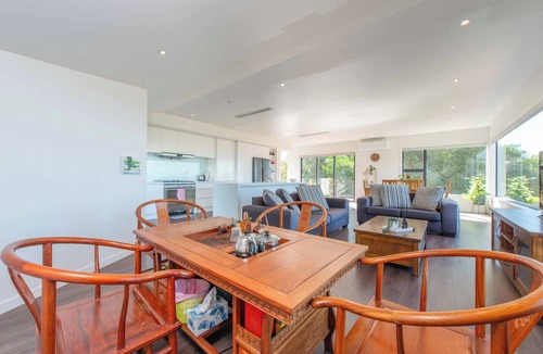 Murrays Bay House | Panoramic Sea views 6BR Getaway @ Murrays Bay