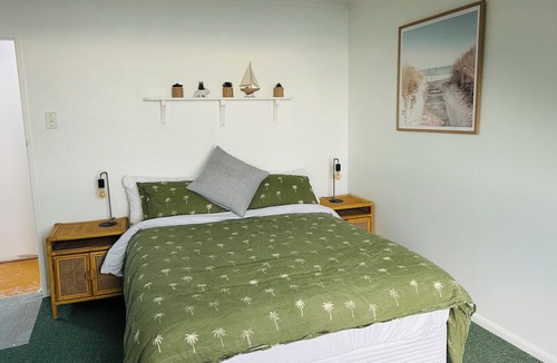 Riverton House | Riverton's Luxury Beach Escape | Sleeps 17 | Perfect for Families & Friends