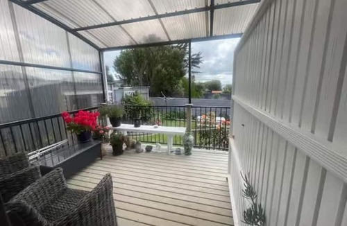 Riverton Apartment | Mitchell's Bay BnB