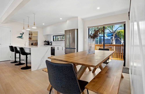 Waihi Beach Cottage | Stylish Glamping Haven at the Bay of Plenty - Perfect for Vacations in New Zealand