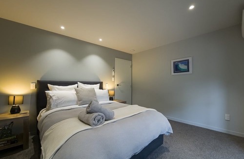 Napier House | Beachside Bliss - Two Bedroom Apartment