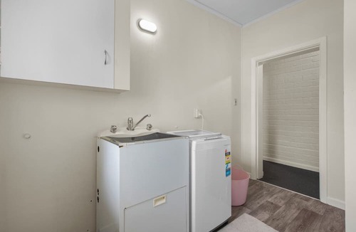 Manurewa House | Cozy Family Home - Manukau City Holiday Home