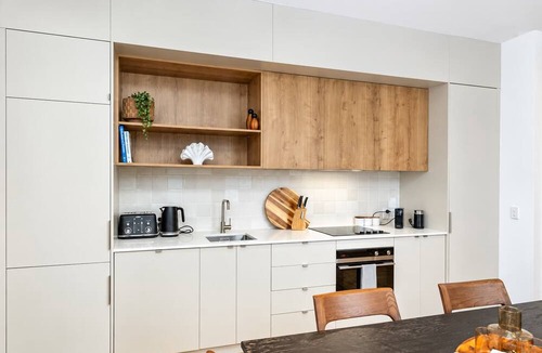 Te Aro Apartment | The Windsor | Wellington CBD | Stylish 3BR