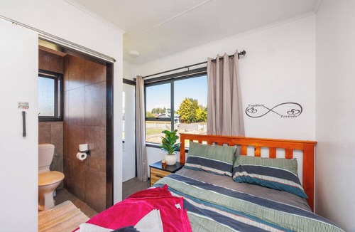 Tahoraiti House | Dannevirke Lodge - Dannevirke Holiday Escape