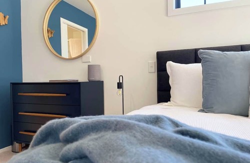 Clyde Cabin | Stargazer Cabin luxe studio nr Clyde inc breakfast