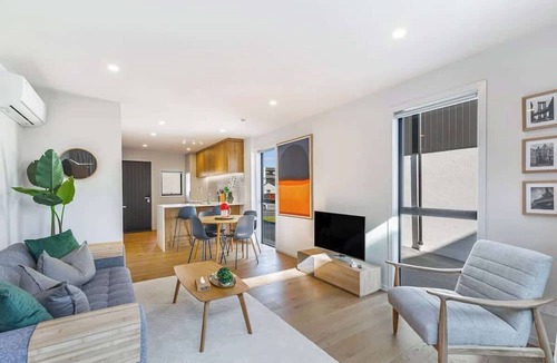 Mission Bay Apartment | Modern 2BR Townhouse in Mission Bay I Zodiak Stays