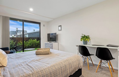 Christchurch City Centre Apartment | Central Christchurch Studio – Modern, Quiet & Private