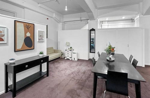 Auckland Central Business District Apartment | Maison Marvel l Enormous Loft Apt l Heart of City