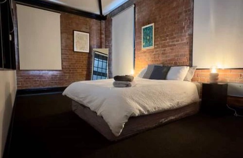 Te Aro Apartment | Spacious Inner-City Apartment!