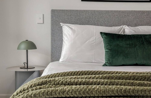 Mount Wellington Apartment | Urban Rest Sylvia Park
