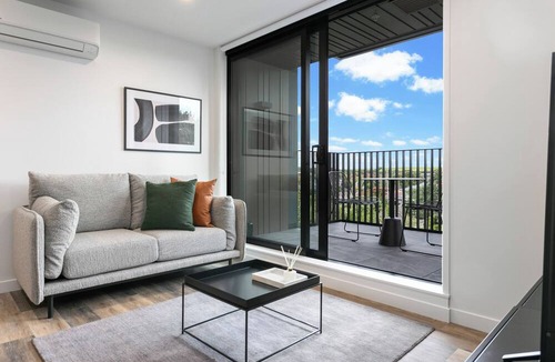 Mount Wellington Apartment | Urban Rest Sylvia Park