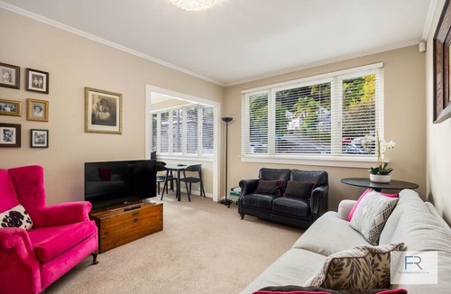 Mount Eden Apartment | Spacious Mt Eden Apartment|by Furnished Rentals
