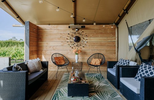 Clive RV Rental | Villas & Vines Glamping