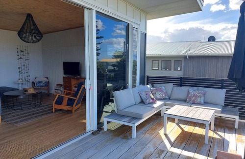 Pataua North House | Cool & Funky Bach just one back from the beach at Pataua North