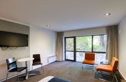 Queenstown City Centre Apartment | Garden Court Suites And Apartments