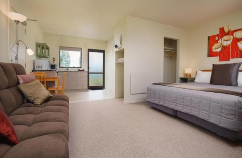 Mosgiel Apartment | Longbourne Lodge