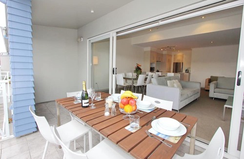 Whitianga Apartment | Crowsnest Apartments