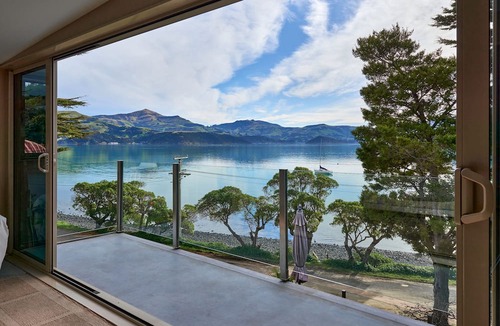 Akaroa Apartment | Akaroa on the Beach Apartments