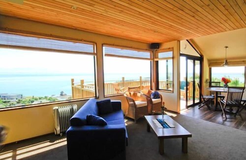 Britannia Heights Apartment | The Wheelhouse Inn